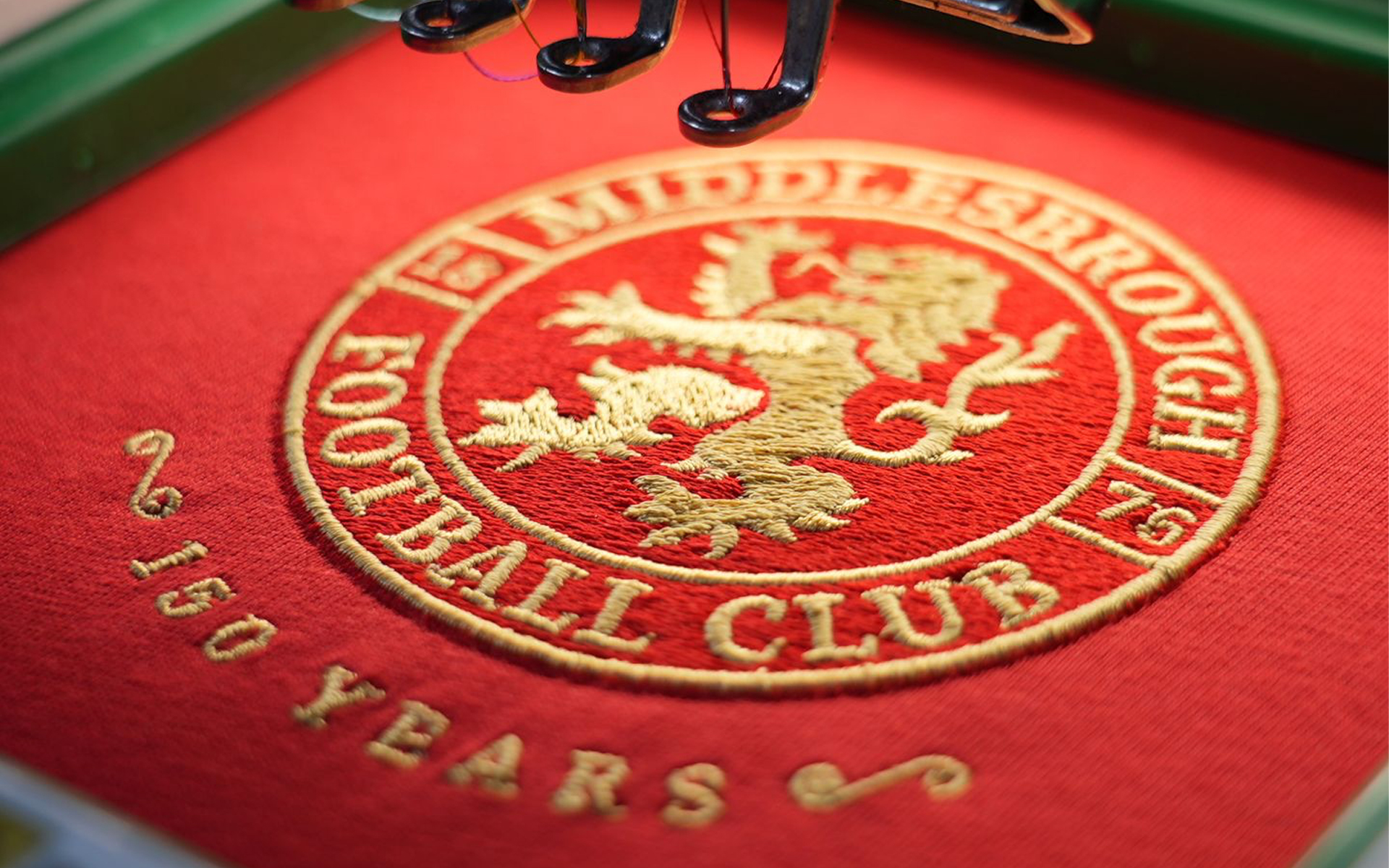 # El escudo del fútbol es sagrado, pero también necesita evolucionar
