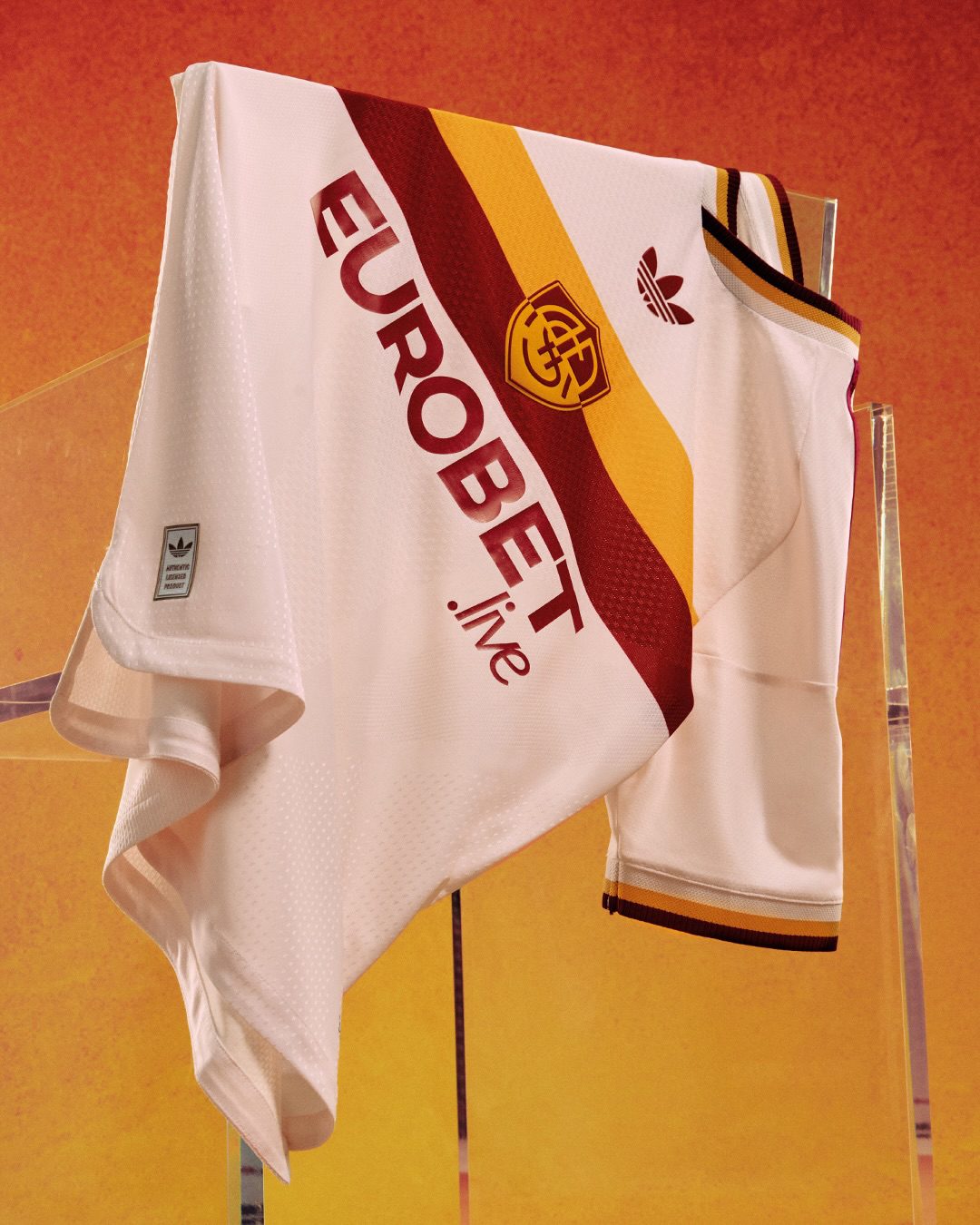 adidas y AS Roma crean un uniforme de visitante 2026/27 que se convierte en clásico instantáneo
