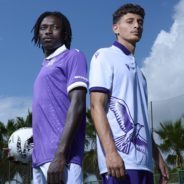 La Nueva Camiseta de Local del Sampdoria Respira el Aire del Fútbol Italiano Clásico