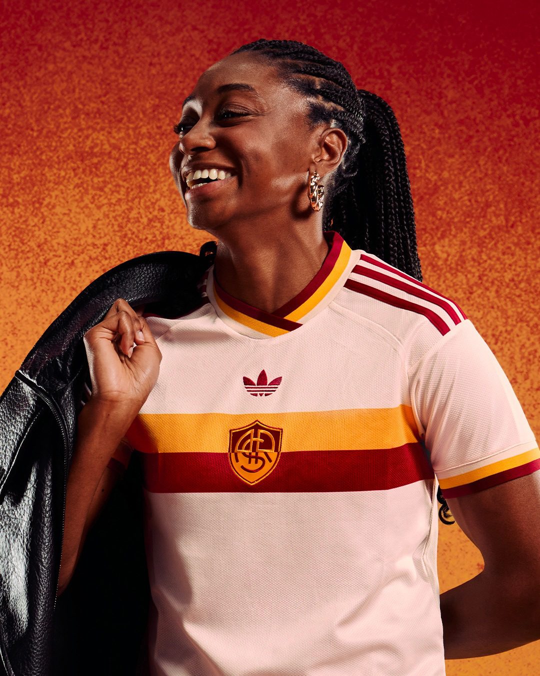 adidas y AS Roma crean un uniforme de visitante 2026/27 que se convierte en clásico instantáneo