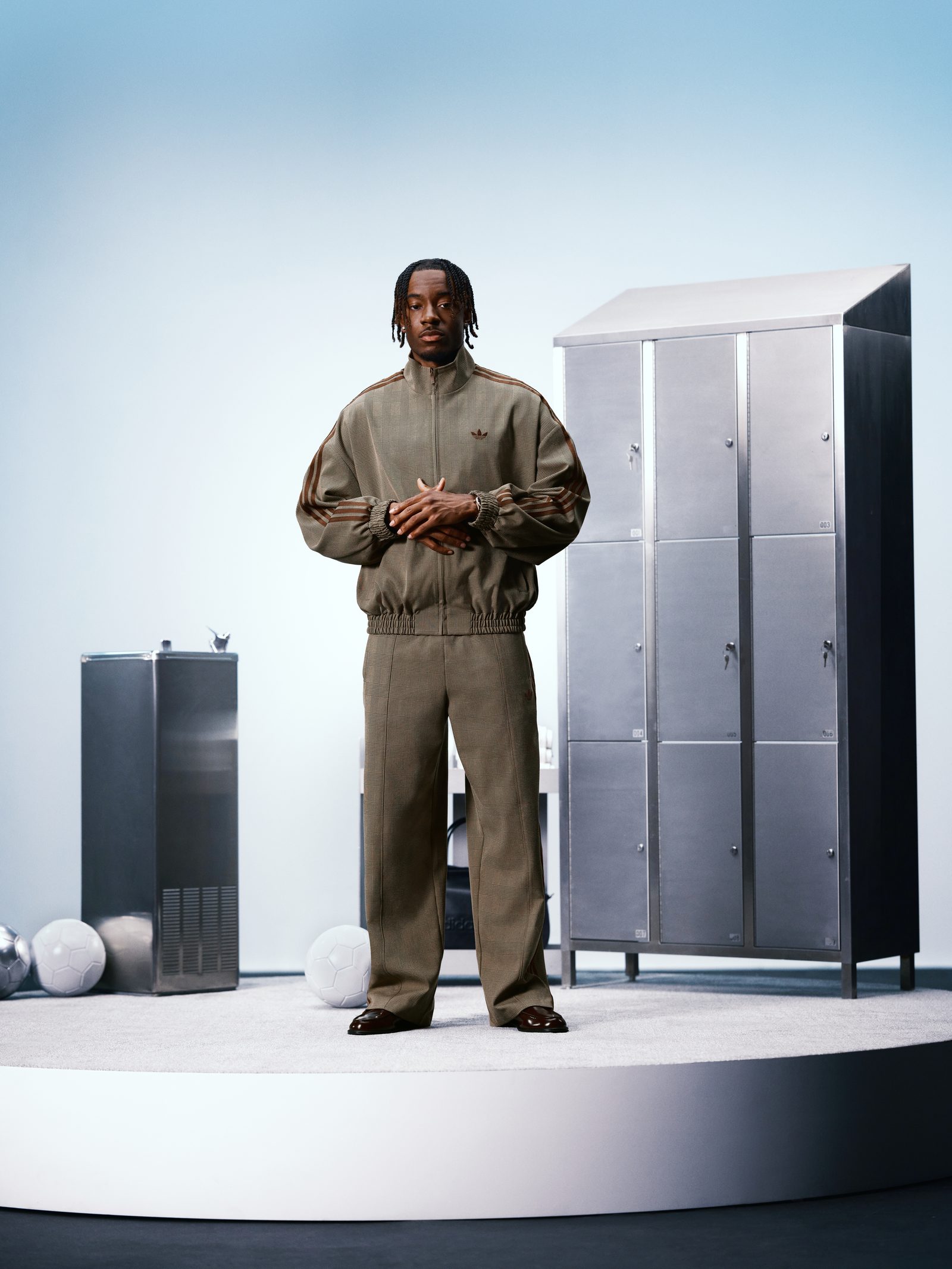 Noni Madueke es la Cara de la Primera Colaboración Masculina de adidas Originals y ASOS
