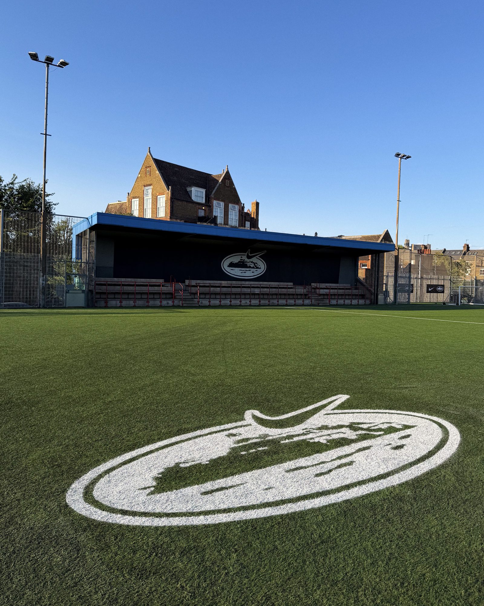 Corteiz y Nike lanzan campamento de fútbol gratuito en Londres: oportunidad de verano para la comunidad