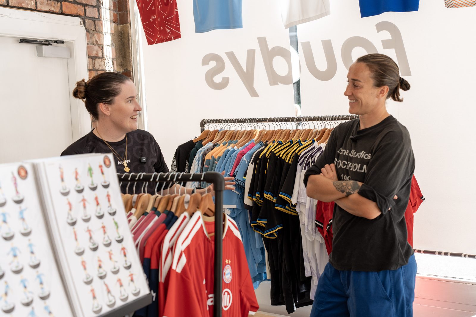 Lucy Bronze apuesta por Foudys: la tienda que el fútbol femenino necesitaba