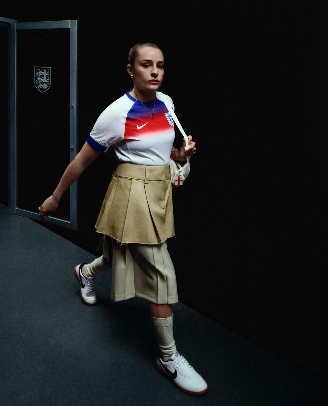 El Salto de la Leona: El Acuerdo de 1.5 Millones de Libras entre Ella Toone y Nike que Revoluciona el Fútbol Femenino